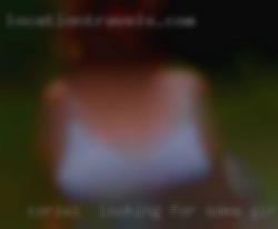 _Coriwi_ looking for some girl to fuck